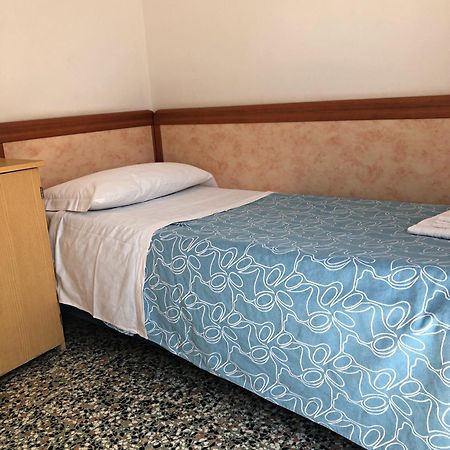 Hotel Del Falco Червия Екстериор снимка