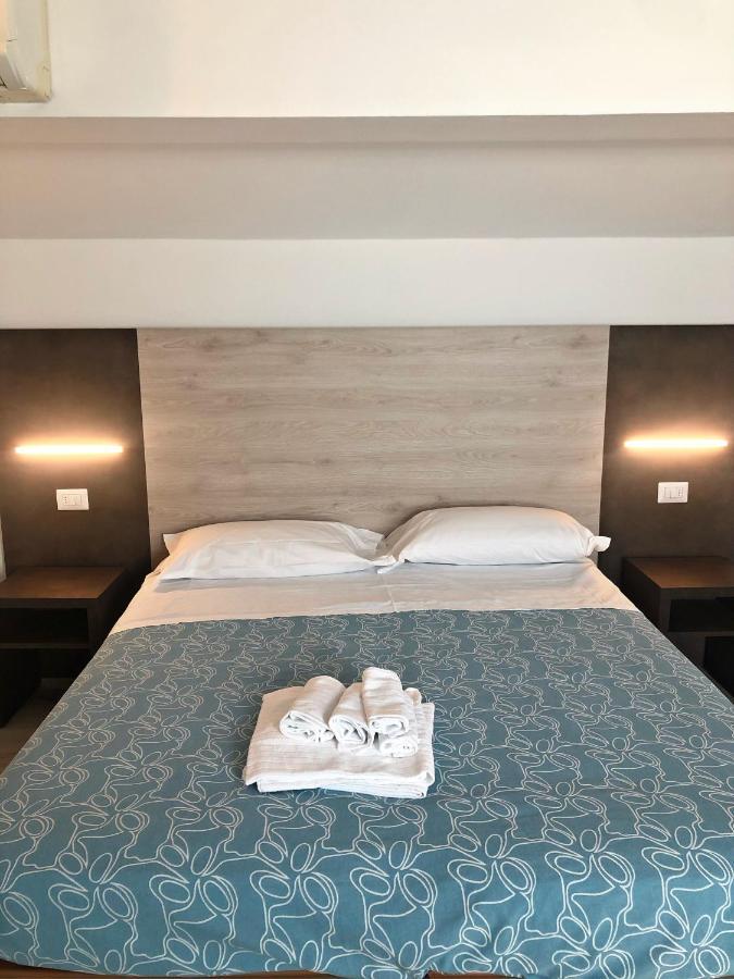 Hotel Del Falco Червия Екстериор снимка