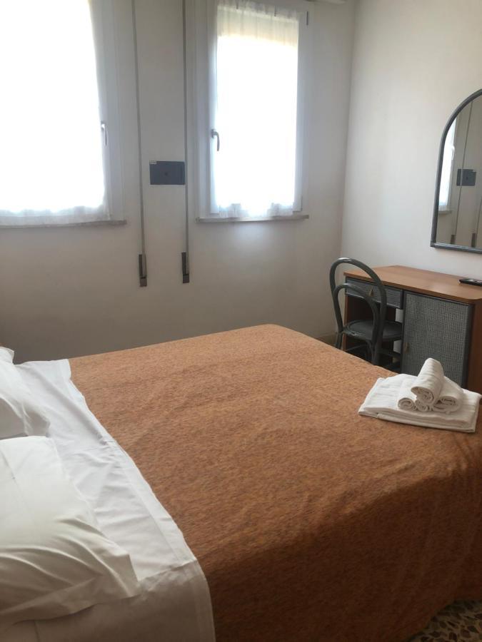 Hotel Del Falco Червия Екстериор снимка